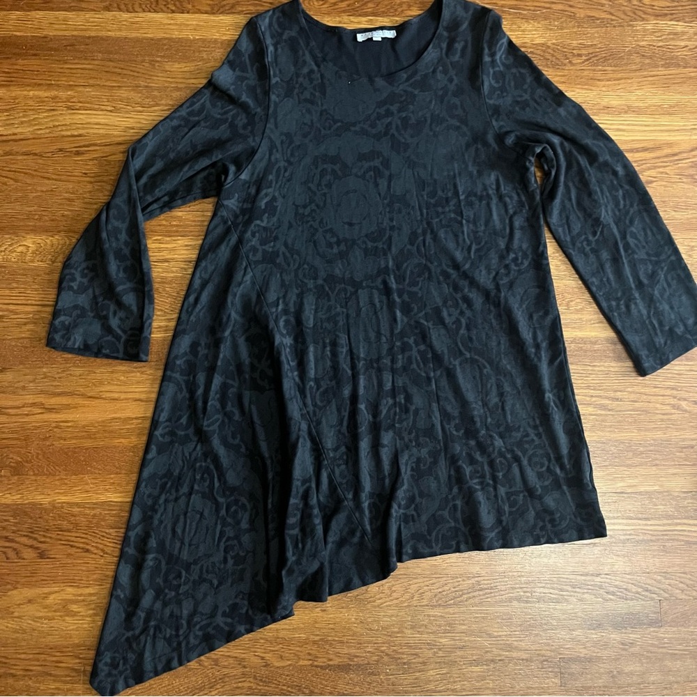 Bryn Walker L asymetrical black floral top tunic Whimsigoth dark lagenlook